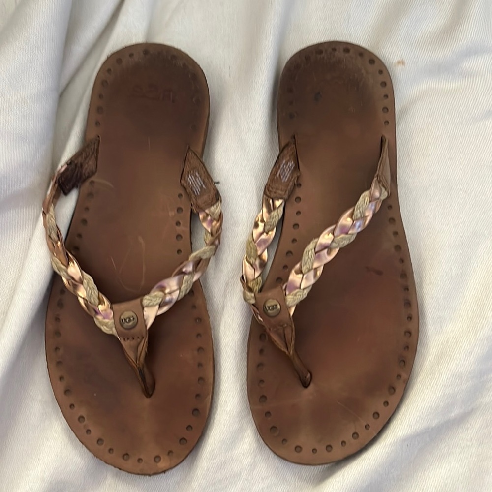 Ugg Leather Braided Metallic Flip Flops 🌵7
